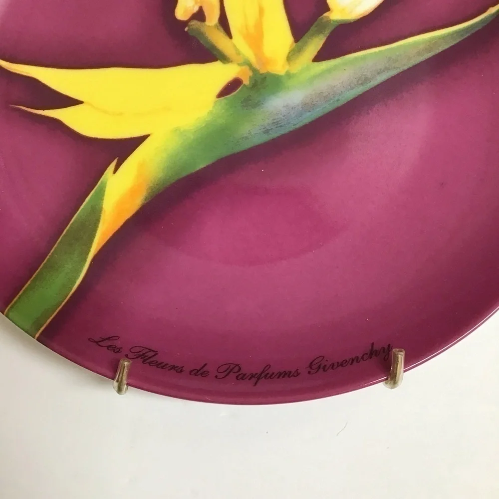 Givenchy Paris Porcelain Dessert Plates SET OF 2 Lily Bird of Paradise 8.25 2003